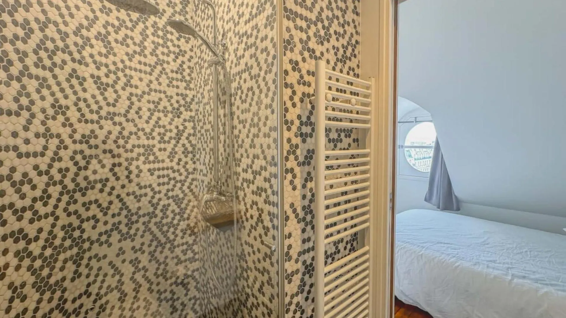 Apartment Flexliving - Onebedroom - Malesherbes - Eiffel Tower View Paris